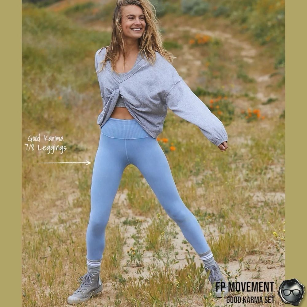 FP MOVEMENT GOOD KARMA SET: SQUARE NECK BRA + 7/8 HIGH-RISE LEGGINGS LIGHT BLUE - Picture 8 of 16